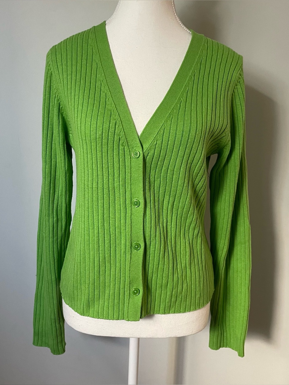Aritzia Wilfred Manila Cardigan Kelly Green Size Large Merino Wool Blend V Neck